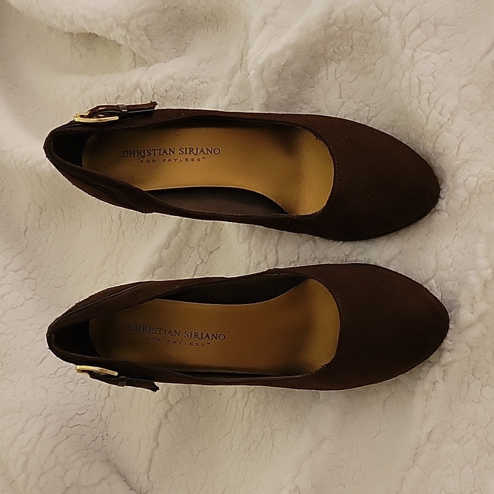 High heel shoes